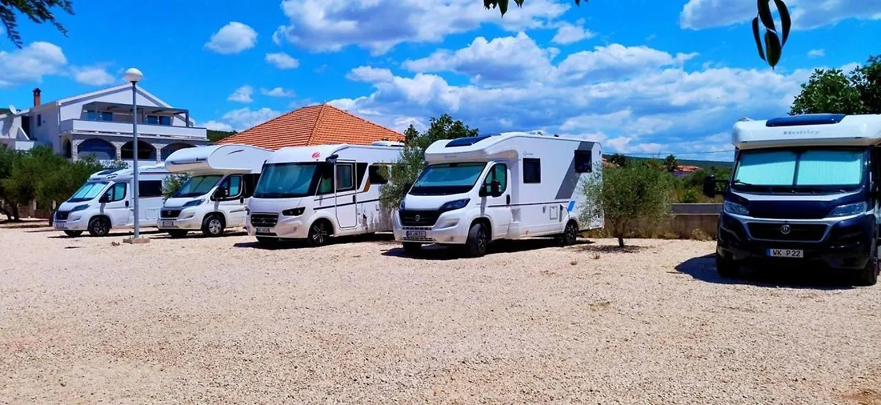 Camping Sukosan Beach Kemping