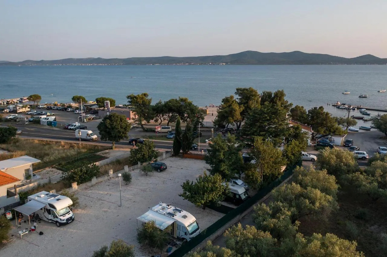 Camping Sukosan Beach Campsite